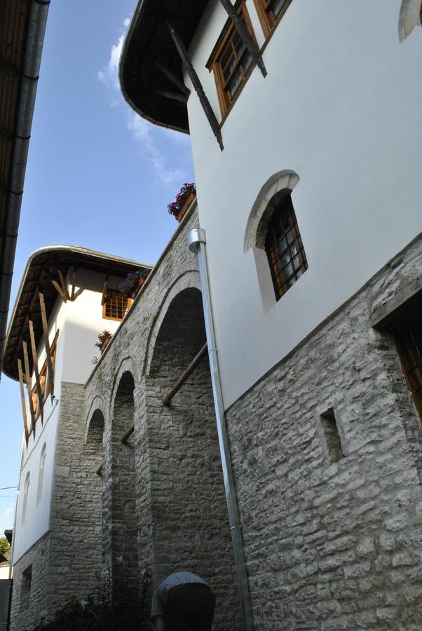 Отель Old Bazaar 1790 Гирокастра Экстерьер фото